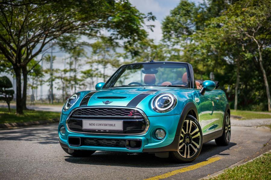  Mini Cooper S Cabrio (F57) 2018 года  (MY) (фото 15 из 20)